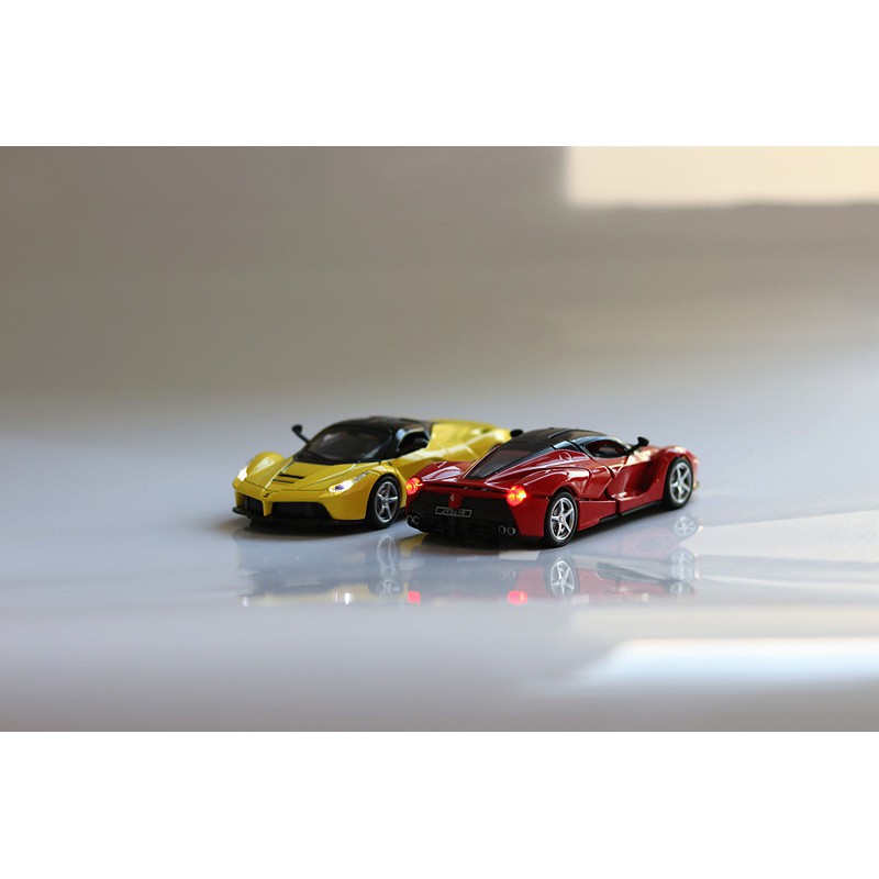 XE FERRARI RAFAEL xe mô hình Kim Loại, chạy cót 15x6x4cm