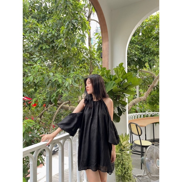 Váy yếm khoét bông