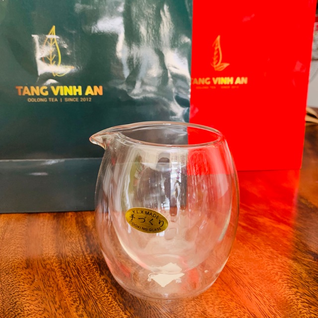Tống trà không nắp