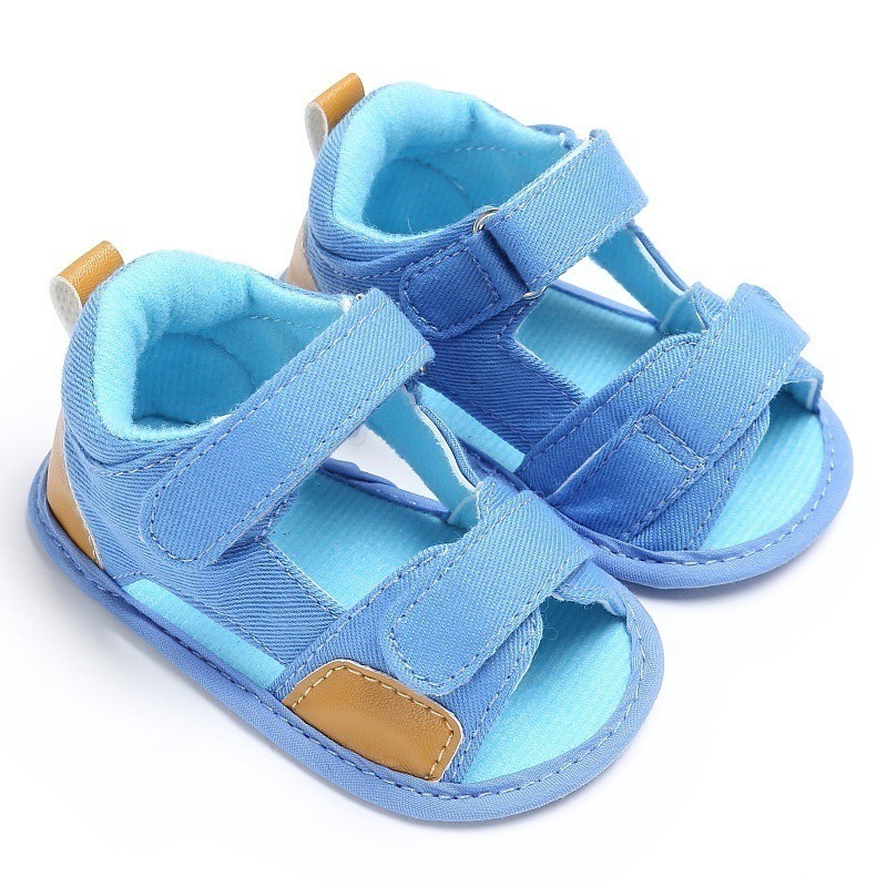 Giày sandal đế mềm chống trơn trượt dễ thương dành cho các bé