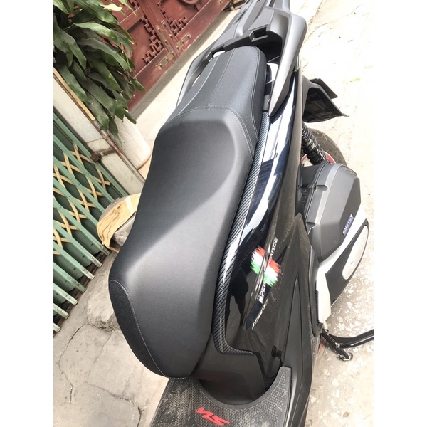 Nẹp hông xe sh 2020-2023