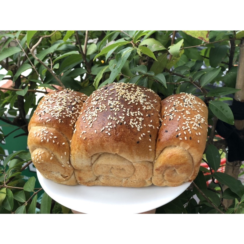 Sourdough Sanwich Nguyên Cám Ngũ Cốc Hạt mè Vegan Mềm thơm
