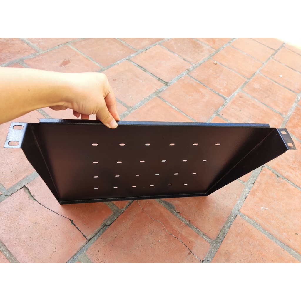 Khay cố định 2 tai dùng cho tủ rack D500 va D600