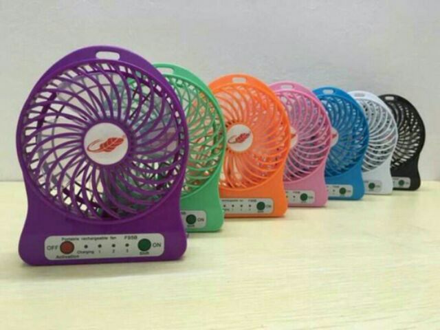 Quạt tích điện Mini USB Fan IFAN (Được giao màu ngẫu nhiên)