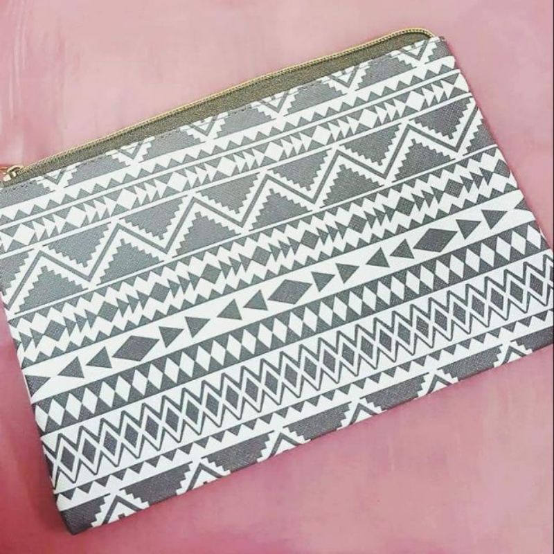 Ví dẹp FOREVER 21 chữ nhật đa năng tiện ích da sần hoạ tiết thổ cẩm màu hồng, xám