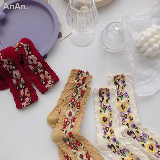 Vớ nữ đính hoa phong cách Retro thời trang