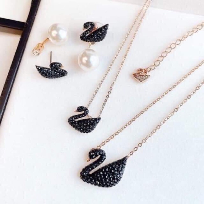 vòng cổ swarovski thiên nga đen