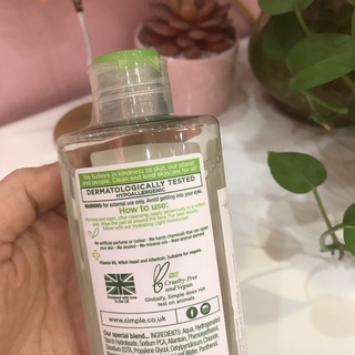 Nước Cân Bằng Da Simple 200ml