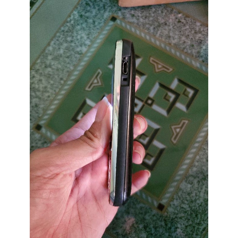 Điện thoại nokia 2730 nguyên zin bị khóa mật khẩu