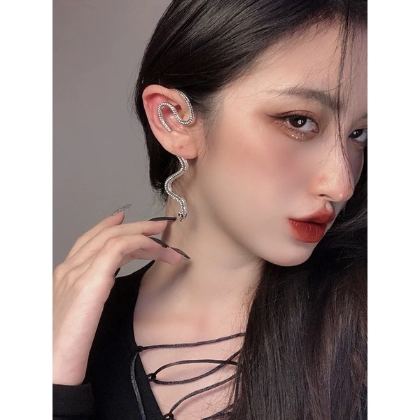 Hoa tai gài hình con rắn đính đá ( hoa tai chỉ có 1 chiếc)