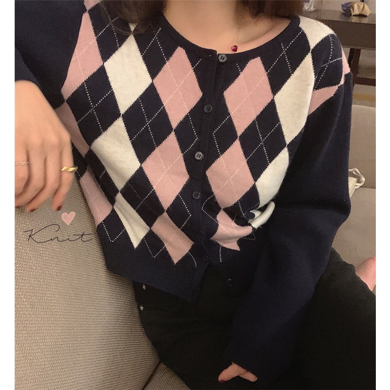 Áo len quả trám cổ tròn