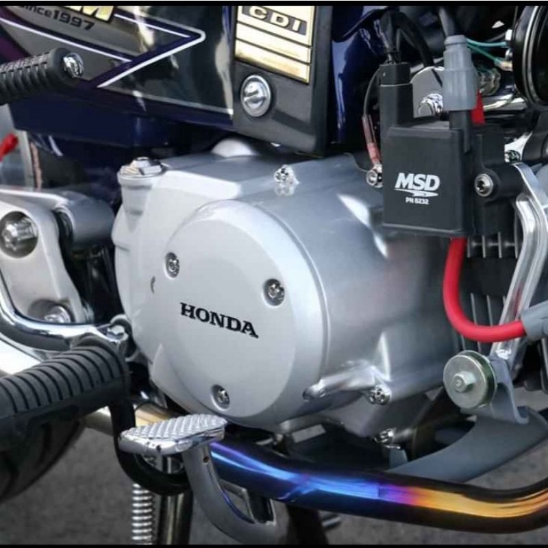 Nắp ốp nhựa nồi xe Super DREAM, WAVE...chữ đen zin honda