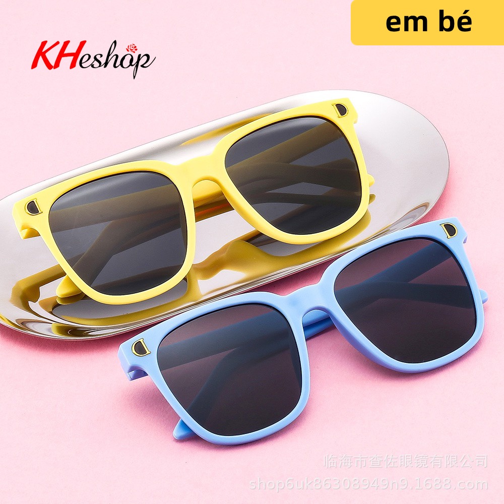 Kính râm mẫu mới cho bé họa tiết chữ D gọng vuông phong cách năng động dễ thương, mã Y1607