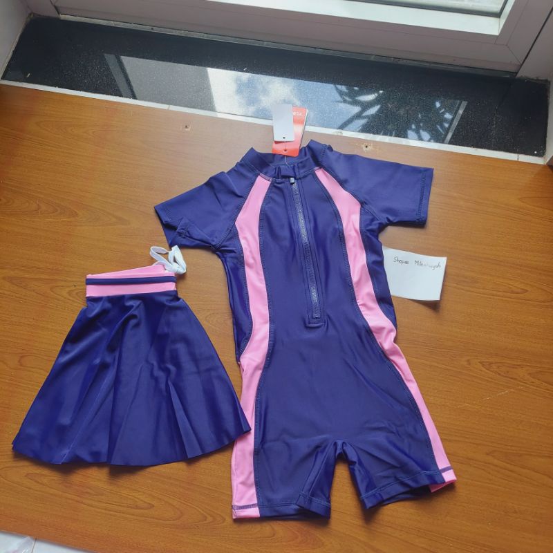 Đồ bơi cho bé gái 10-45kg gồm áo bơi liền thân và quần váy rời màu xanh sọc hồng, màu hồng sọc trắng dễ thương cho bé