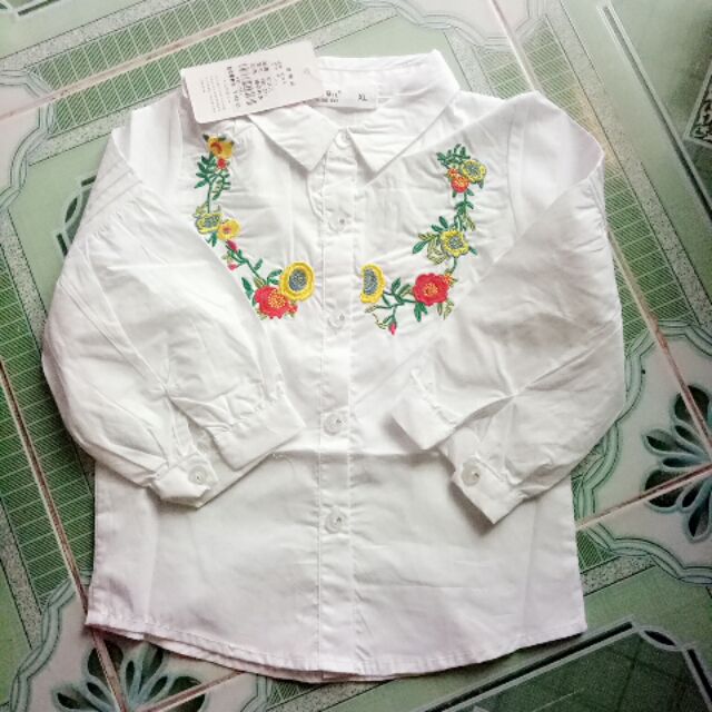 Ao so mi be gai (me iu tuyet trinh)