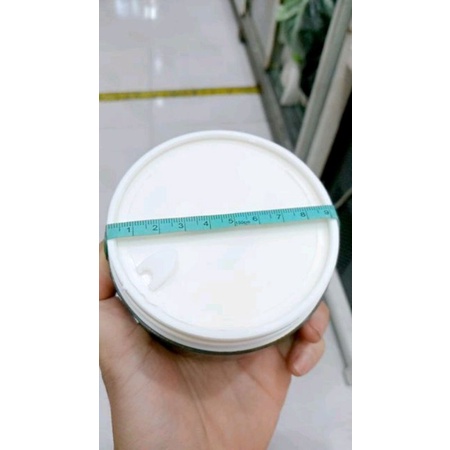 Hủ đựng kem body 250g màu đen viền vàng