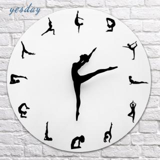 Đồng Hồ Treo Tường Hình Cô Gái Tập Yoga Độc Đáo