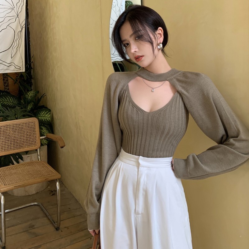 QKOOLE  Áo Dệt Kim Tay Dài Cổ Tròn Màu Sắc Đơn Giản Phong Cách Hàn Quốc Cho Nữ（only coat）