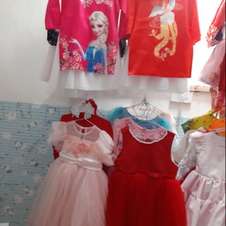 Combo váy hoa trắng va elsa