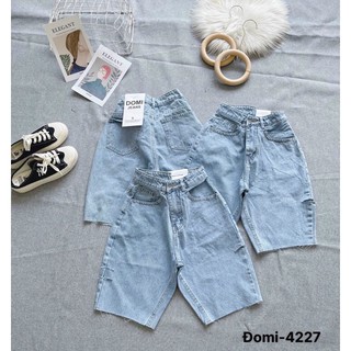 Quần Jeans Ngố Rách Hông 3