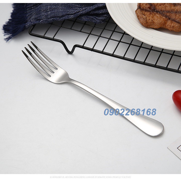 Dao dĩa ăn bít tết inox cao cấp bộ 2 món cán trơn dày sáng bóng