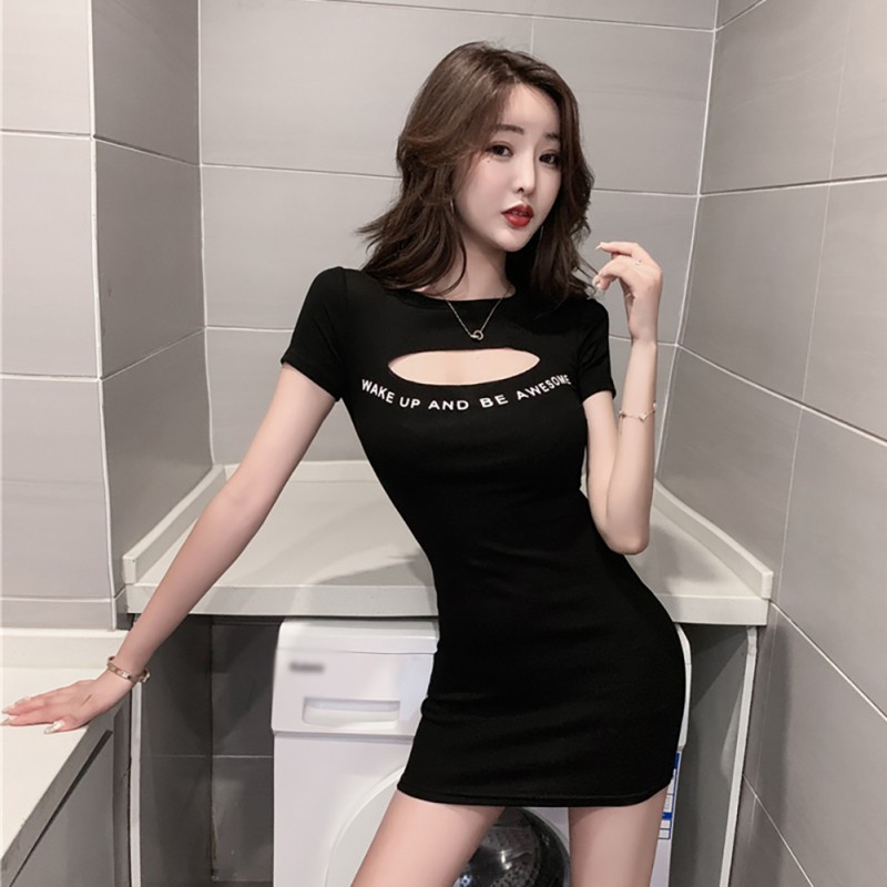 Đầm Body tay ngắn cổ tròn hoạ tiết chữ thiết kế ôm sát tôn dáng