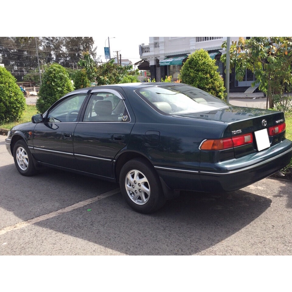 Logo chụp lazang bánh xe ô tô Toyota Camry 1997-2000