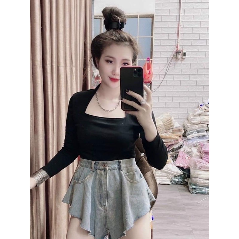 Áo croptop tay dài có mút ngực