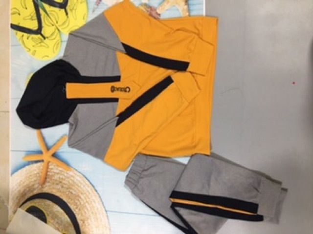 Bộ quần áo thể thao cao cấp phối màu vàng | BigBuy360 - bigbuy360.vn