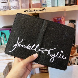 Bao đựng passport Kendall + Kylie