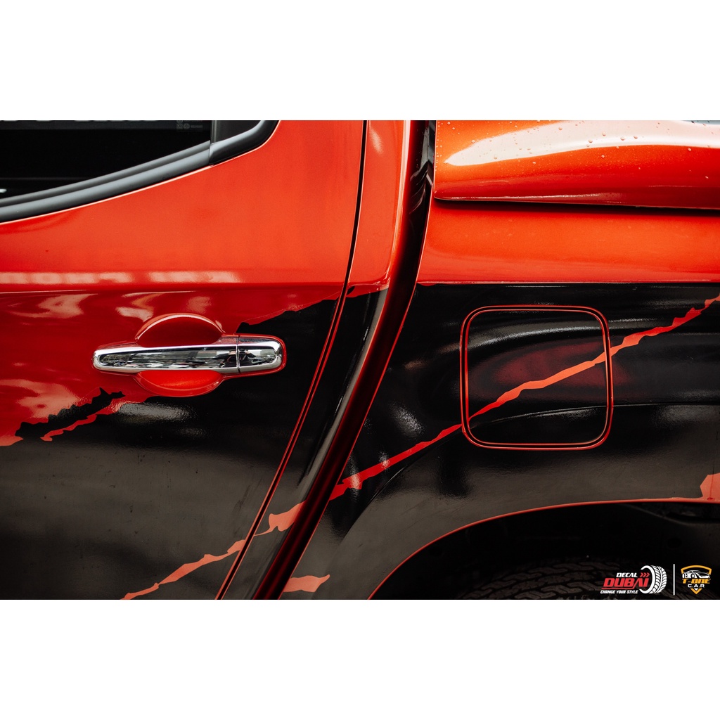 Tem nguyên bản thể thao xe Mitsubishi Triton