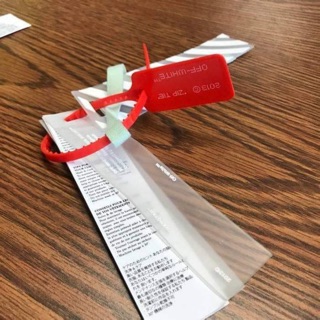 [New Version] Móc Khoá Zip tie Off White Full Tag
