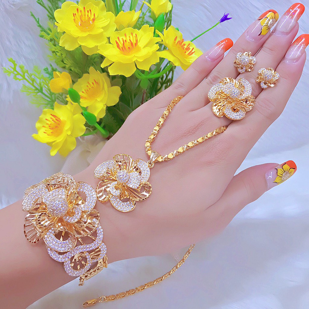 Combo 04 món nữ trang Mẫu 54 gồm : Vòng tay + nhẫn + mặt dây chuyền + bông tai