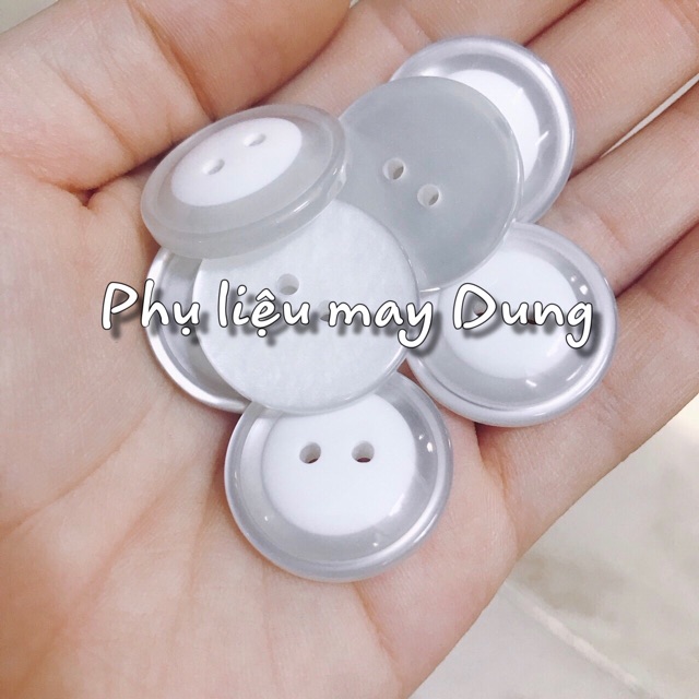Nút 2 lỗ trắng đục trong: 16,18,20mm