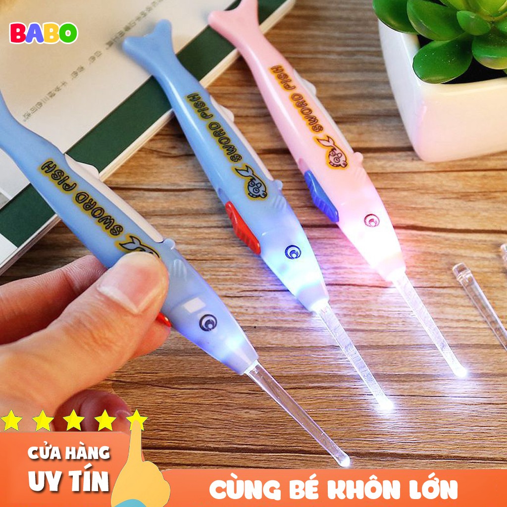 Cây Lấy Ráy Tai Hình Cá Babo Có Đèn 3 Tác Dụng Cho Bé