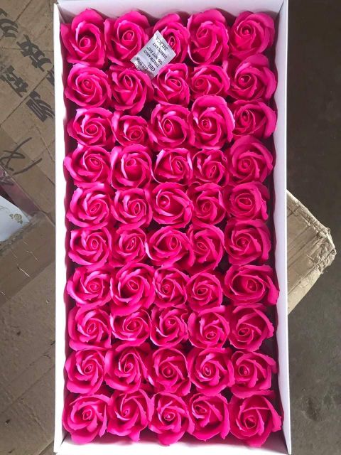 1 HỘP GỒM 50 ĐẦU BÔNG HOA HỒNG SÁP THƠM VĨNH CỬU .HÀNG CAO CẤP .