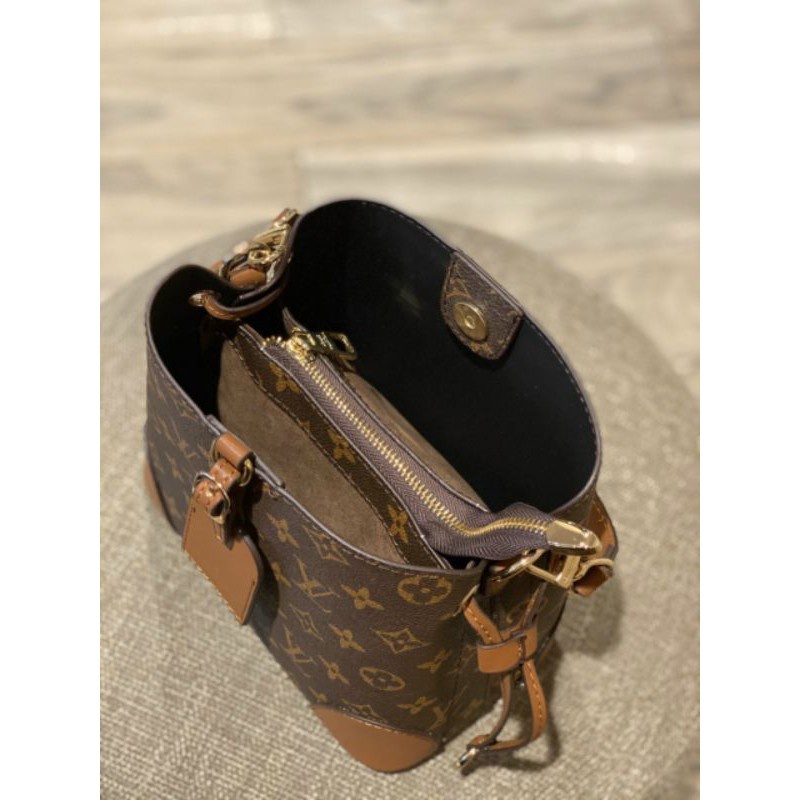 [ SẴN ] Túi xách thời trang L Neo size 24cm new 2022