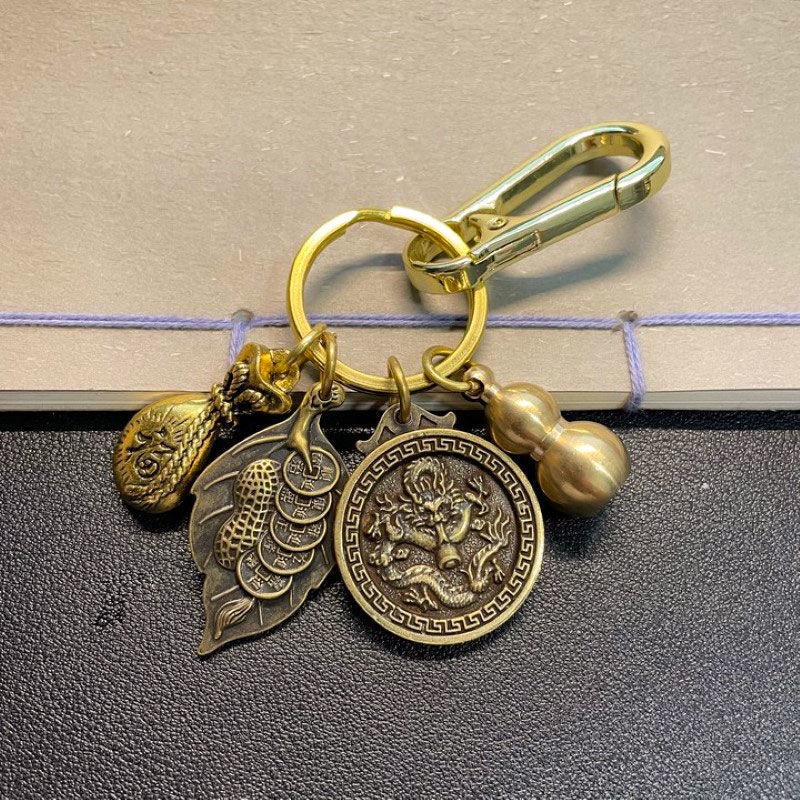 Móc Chìa Khóa Phong Thủy 12 Con Giáp Được Chì Chú Mang Lại Tài Lộc Phú Quý Cho Người Đeo