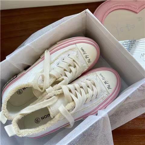 Giày đế dày phong cách thể thao thời trang xuân thu 2021