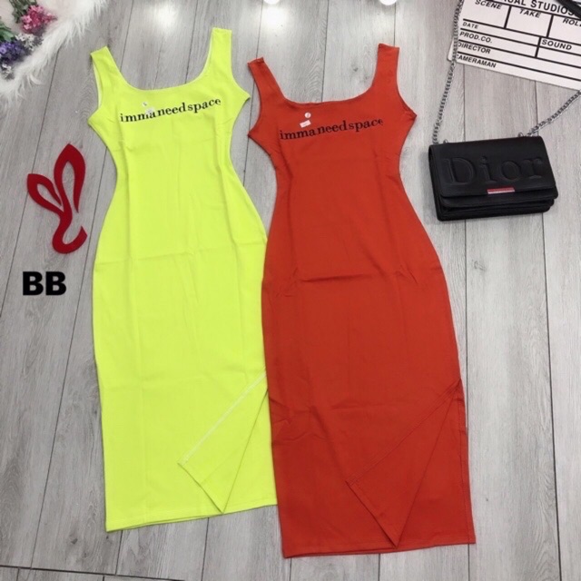 ĐẦM THUN ÔM BODY BA LỖ MỚI XẺ BÊN HÔNG CỰC XINH LUÔN Ạ