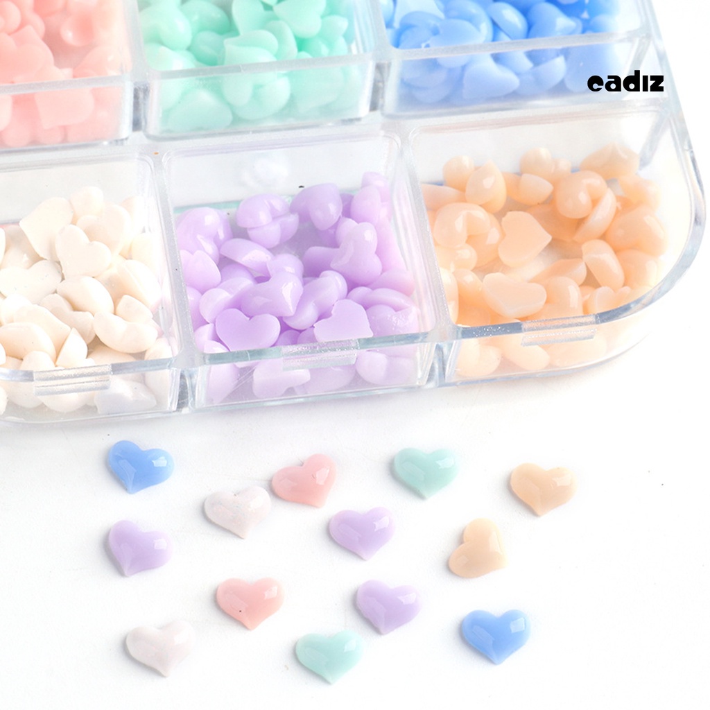 [Hàng mới về] Hộp 6 ngăn phụ kiện trang trí móng tay nghệ thuật hình trái tim hiệu ứng đổi màu hồng trắng 3D lưng phẳng