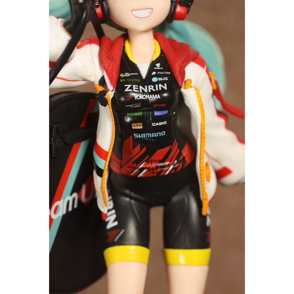 Mô hình Hatsune Miku Vocaloid 2020 Team UKYO Racing Version - ESPRESTO BANDAI chính hãng