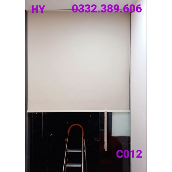 Rèm cuốn trơn; Rèm cuốn văn phòng cản sáng 100%