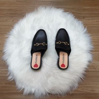 Combo giày sục + guốc quai trong