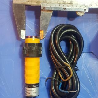 Cảm Biến Quang Omron
