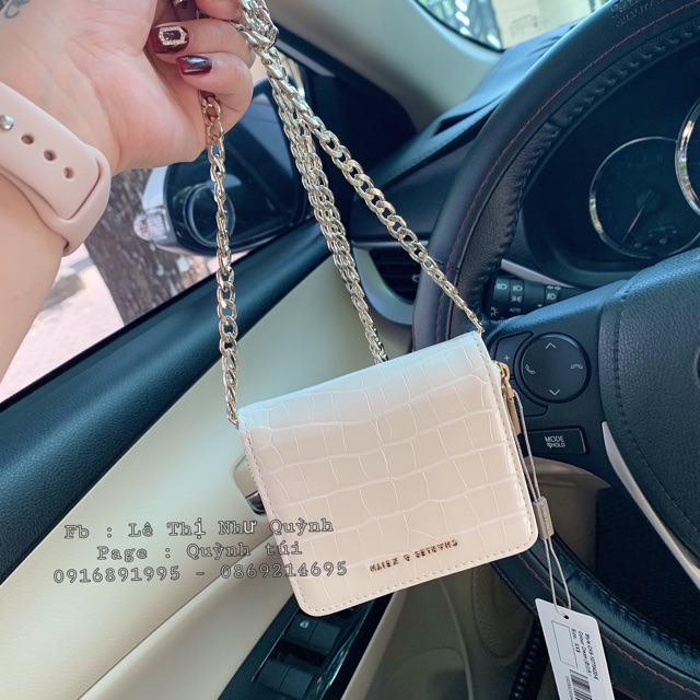 Ví có dây mang chéo