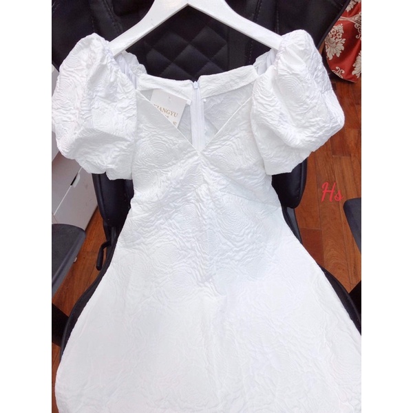 Váy xốp cổ tim tay bồng HSU1