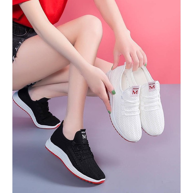 Giày vải nữ thể thao thoáng nhẹ sneaker cổ thấp mới nhất GN21