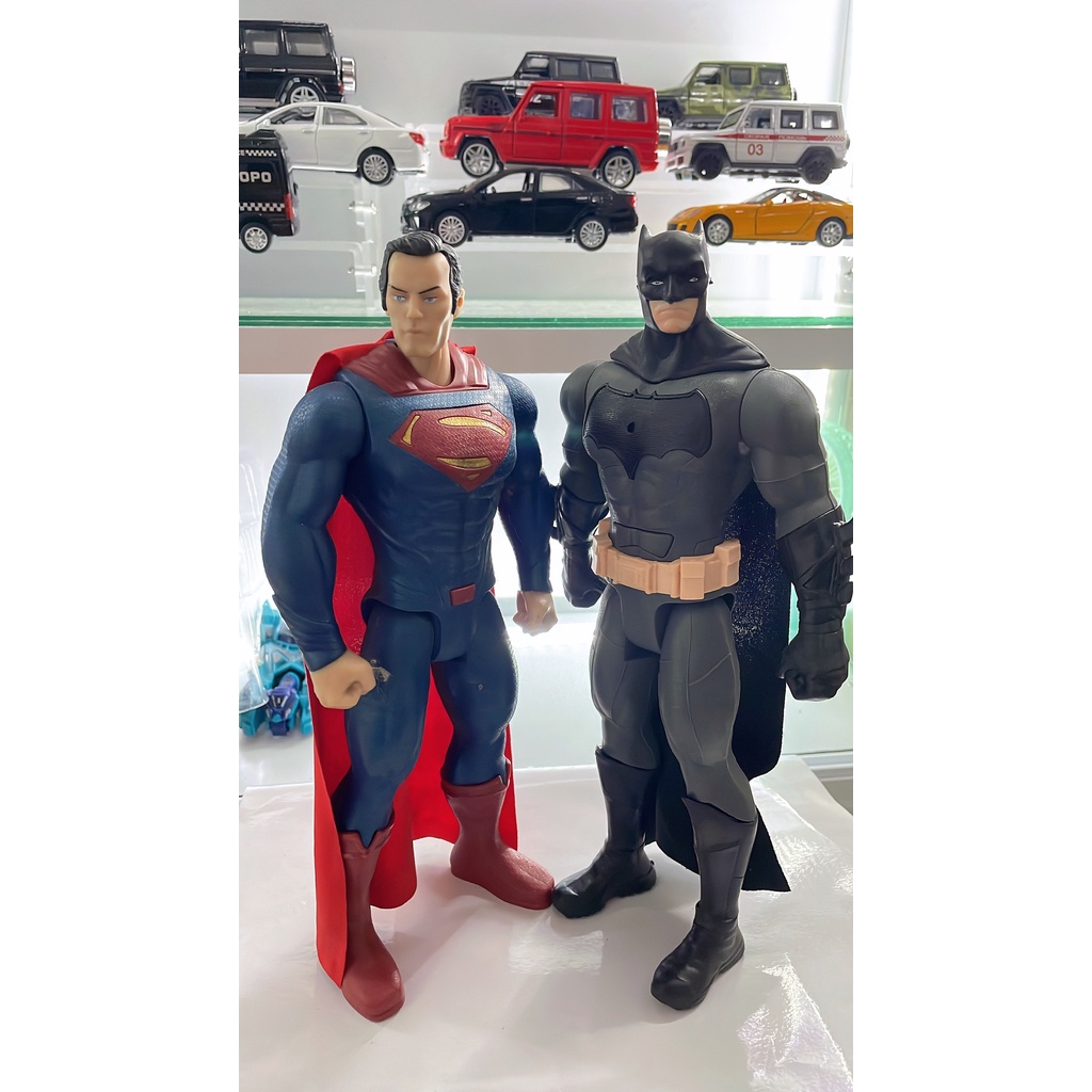 Mô hình Siêu Nhân Superman và Người Dơi Batman Đại Chiến siêu ngầu, có đèn và nhạc, khớp cử động linh hoạt