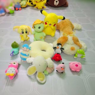 Compo thú nhồi bông móc khóa và Pikachu